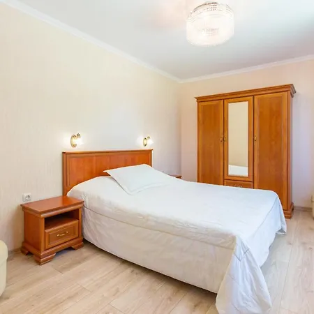 Rades ベッド・アンド・ブレックファスト 3*