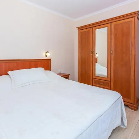 Rades Bed and Breakfast 3*