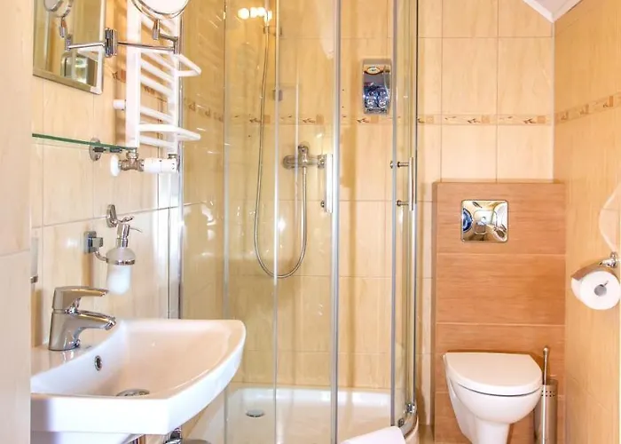 Couette-café Rades 3*