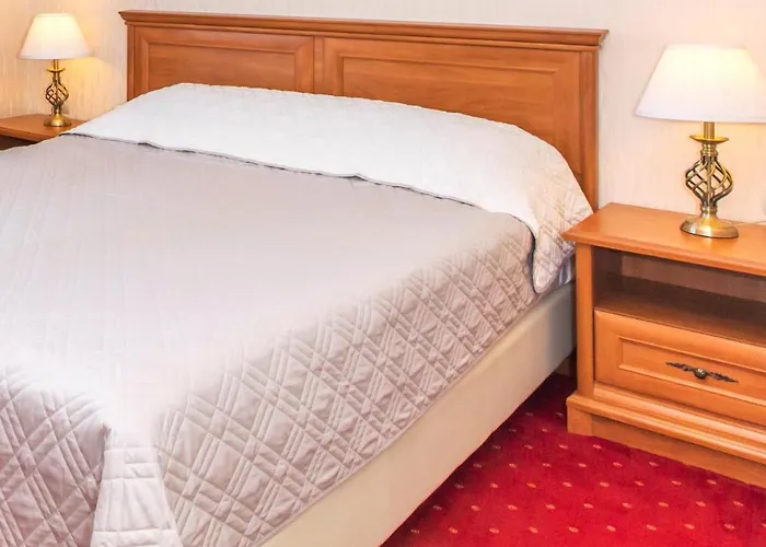 Nocleg ze śniadaniem Rades 3*